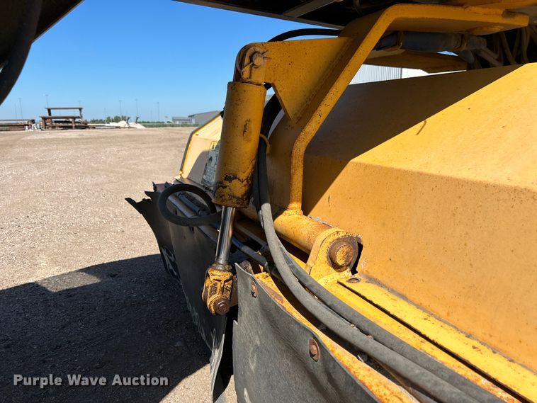 image for item NM9811 Lay-Mor SM-8C broom