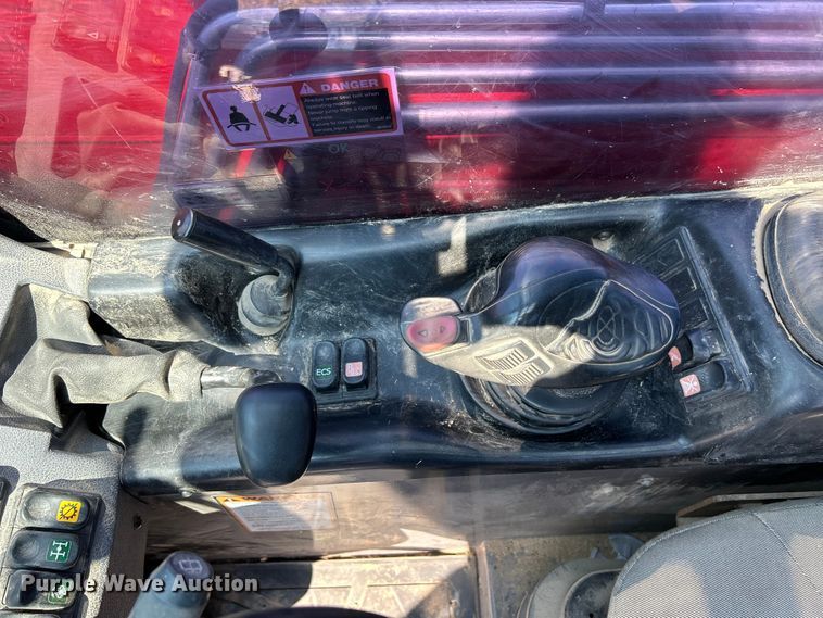 image for item NM9819 2015 Manitou MLT 634 telehandler