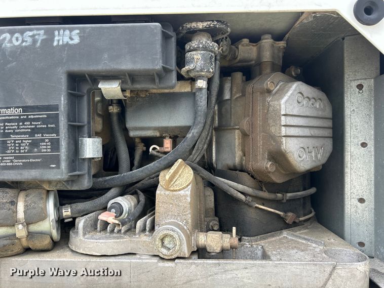 image for item NM9828 2005 Chevrolet C4500 bucket truck