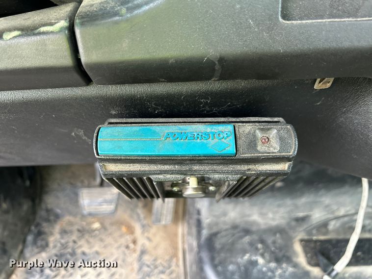 image for item NM9828 2005 Chevrolet C4500 bucket truck