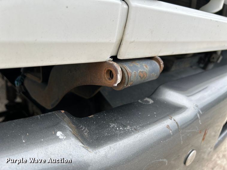 image for item NM9828 2005 Chevrolet C4500 bucket truck