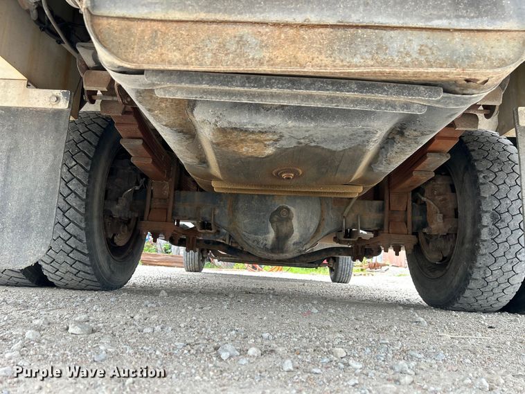 image for item NM9828 2005 Chevrolet C4500 bucket truck