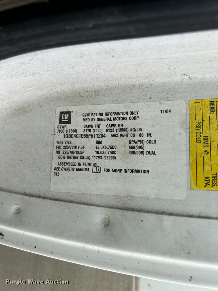image for item NM9828 2005 Chevrolet C4500 bucket truck