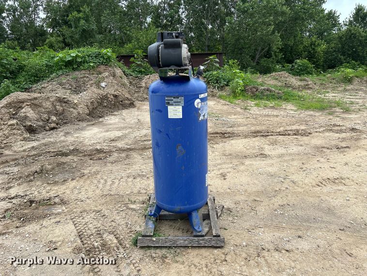 image for item NM9829 Hausfeld VT619503AJ air compressor
