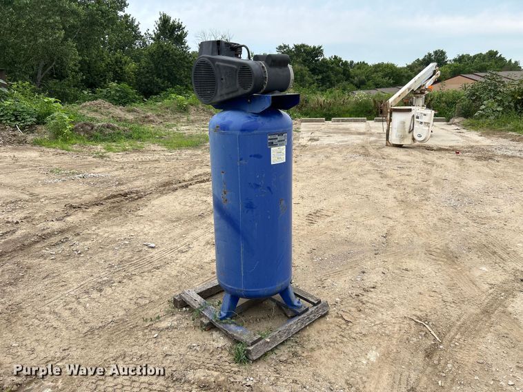 image for item NM9829 Hausfeld VT619503AJ air compressor