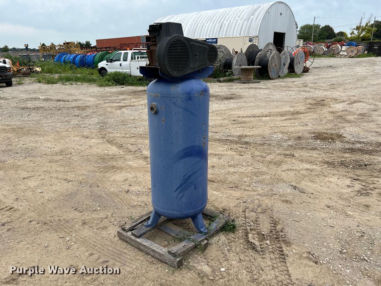 image for item NM9829 Hausfeld VT619503AJ air compressor