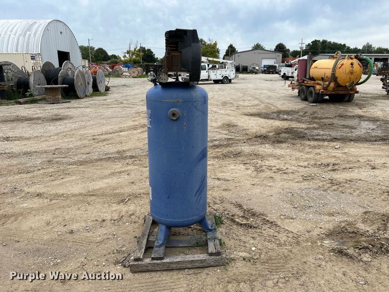 image for item NM9829 Hausfeld VT619503AJ air compressor