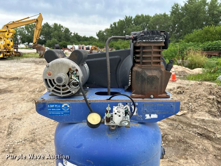 image for item NM9829 Hausfeld VT619503AJ air compressor