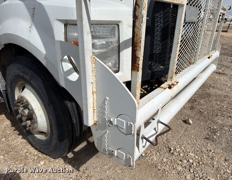 image for item YA2550 2017 Ford F750 Super Duty bucket truck