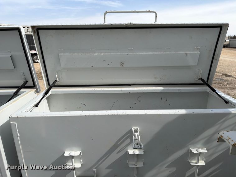 image for item YA2550 2017 Ford F750 Super Duty bucket truck