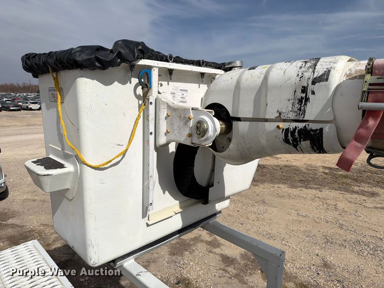 image for item YA2550 2017 Ford F750 Super Duty bucket truck