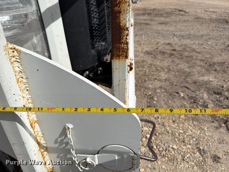 image for item YA2550 2017 Ford F750 Super Duty bucket truck