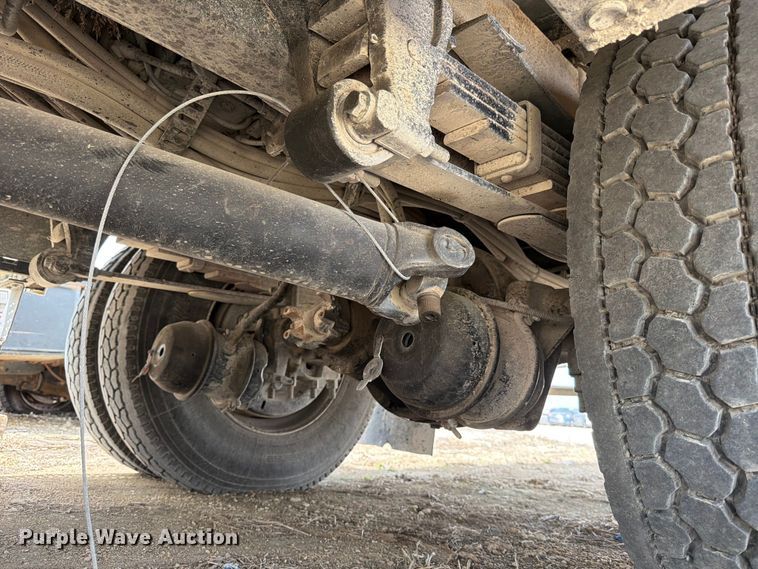 image for item YA2550 2017 Ford F750 Super Duty bucket truck
