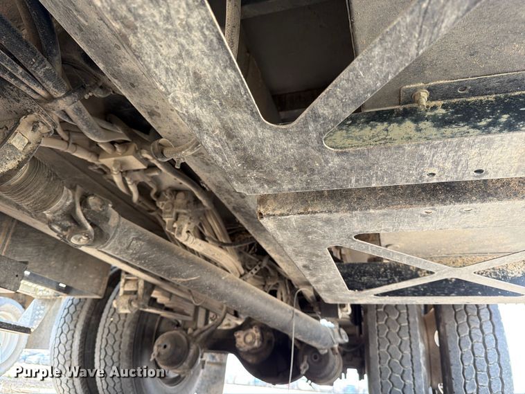 image for item YA2550 2017 Ford F750 Super Duty bucket truck