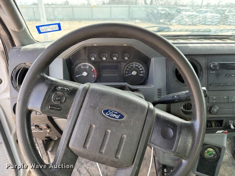 image for item YA2550 2017 Ford F750 Super Duty bucket truck