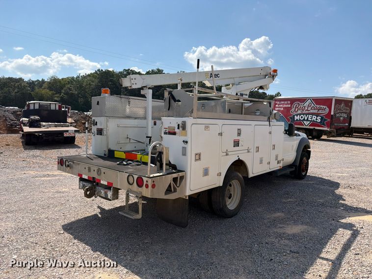 image for item YA3095 2013 Ford F450 Super Duty bucket truck