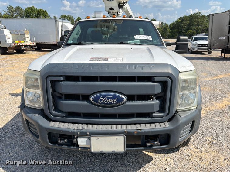 image for item YA3095 2013 Ford F450 Super Duty bucket truck