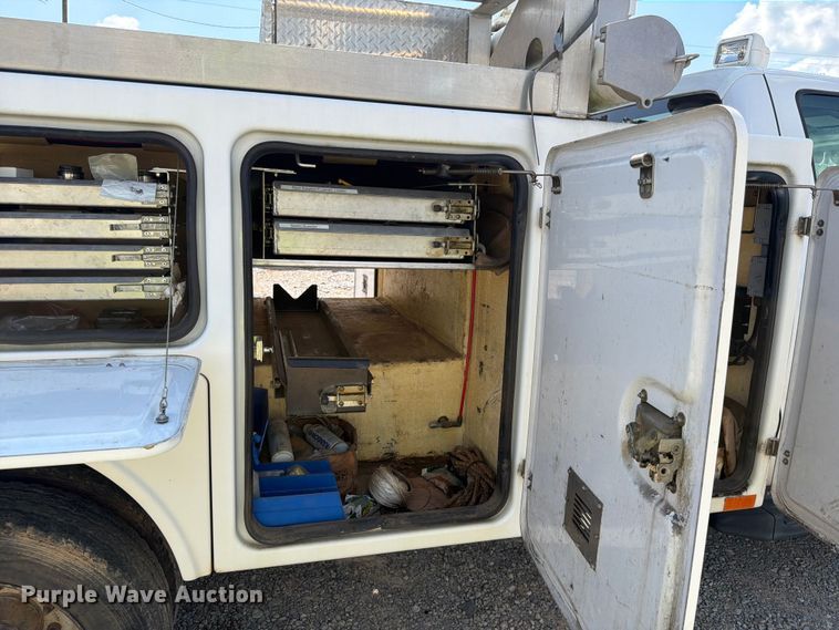 image for item YA3095 2013 Ford F450 Super Duty bucket truck