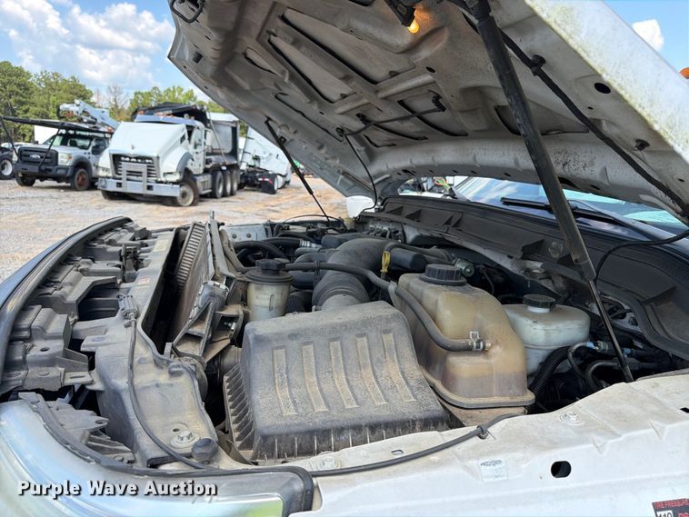 image for item YA3095 2013 Ford F450 Super Duty bucket truck