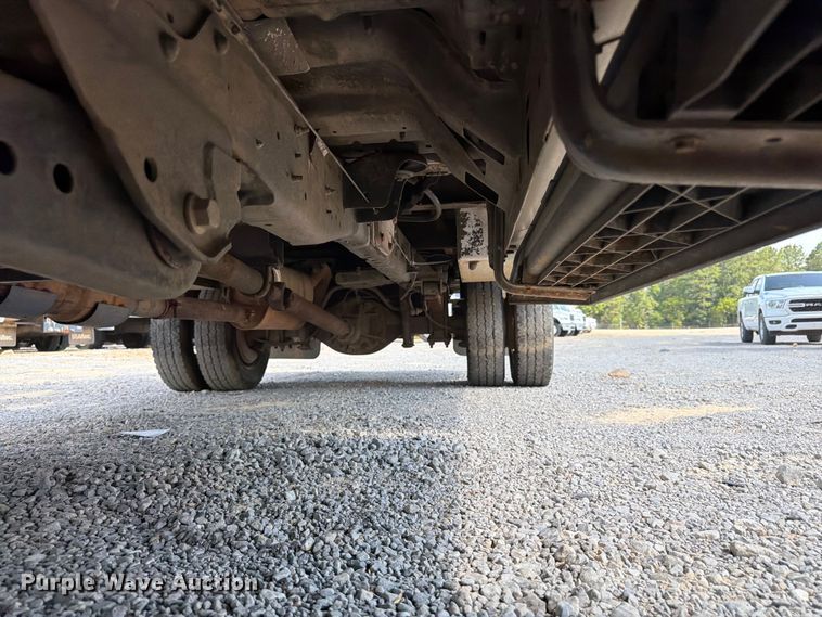 image for item YA3095 2013 Ford F450 Super Duty bucket truck