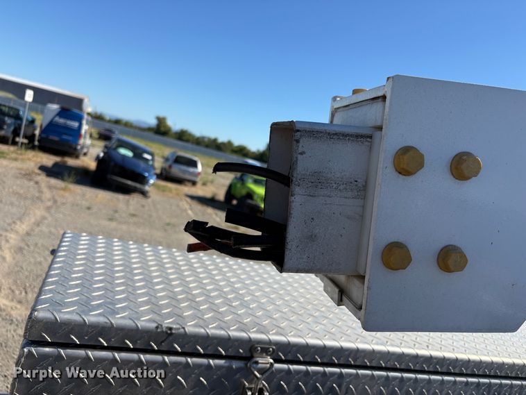 image for item YA3104 2017 Ford F450 Super Duty bucket truck