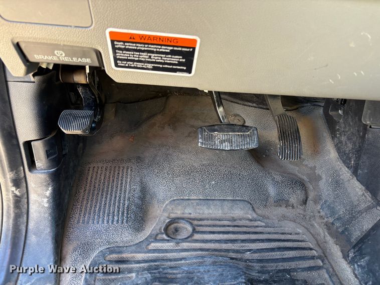 image for item YA3104 2017 Ford F450 Super Duty bucket truck