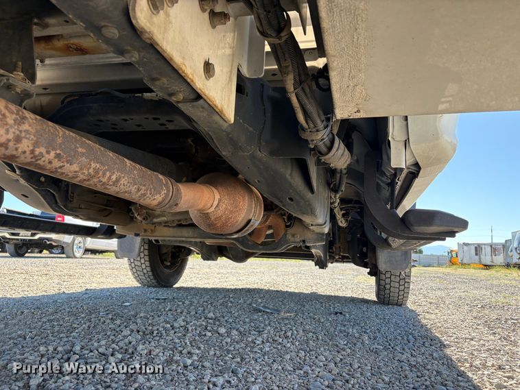 image for item YA3104 2017 Ford F450 Super Duty bucket truck