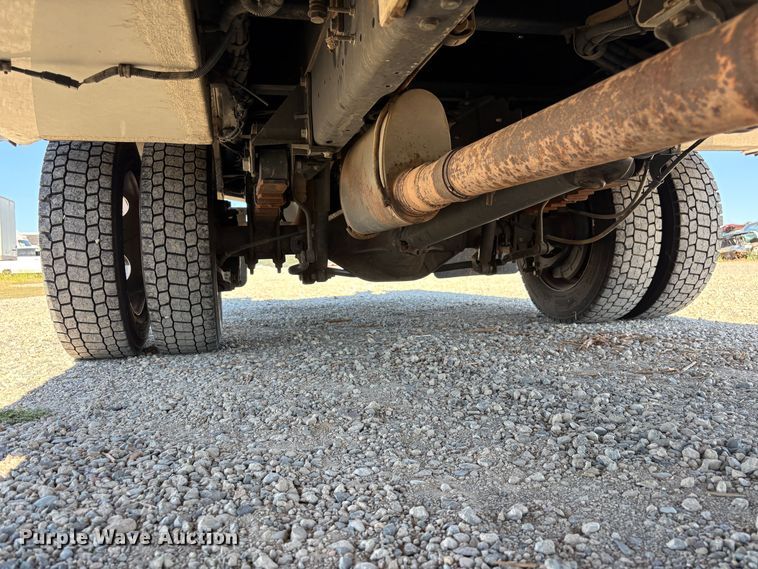 image for item YA3104 2017 Ford F450 Super Duty bucket truck