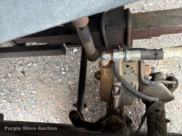 image for item YA3107 2006 Chevrolet C7500 cable placer bucket truck