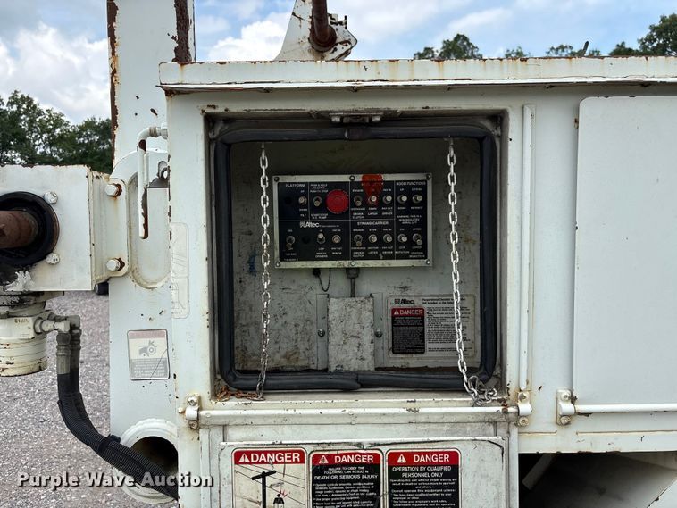 image for item YA3107 2006 Chevrolet C7500 cable placer bucket truck