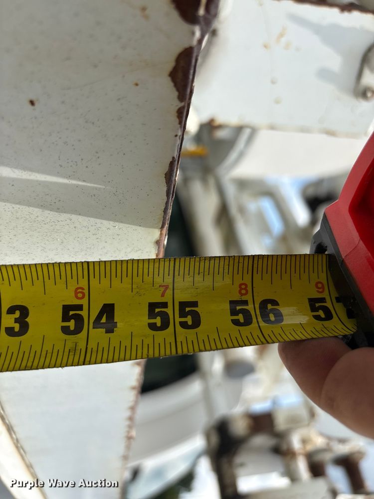 image for item YA3107 2006 Chevrolet C7500 cable placer bucket truck