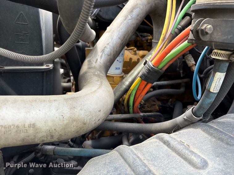 image for item YA3107 2006 Chevrolet C7500 cable placer bucket truck