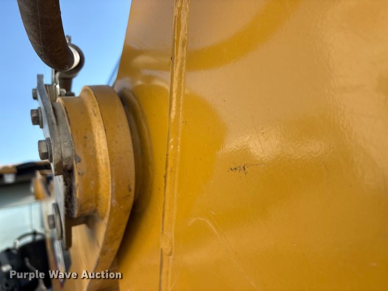 image for item YA3383 2019 Caterpillar 416F2 backhoe