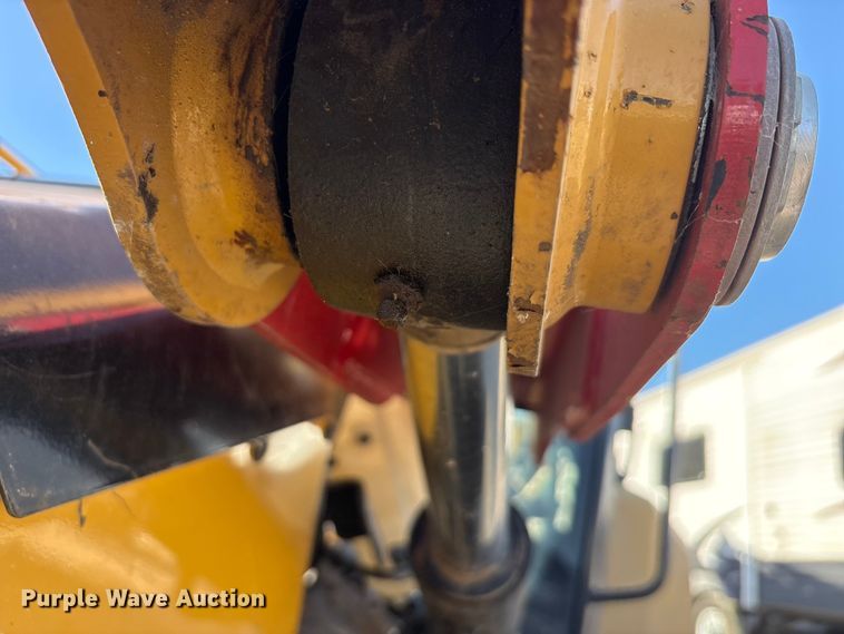 image for item YA3383 2019 Caterpillar 416F2 backhoe