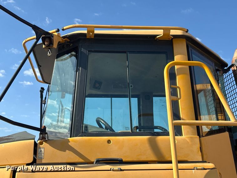 image for item YA3422 2003 Volvo A30D articulated haul truck
