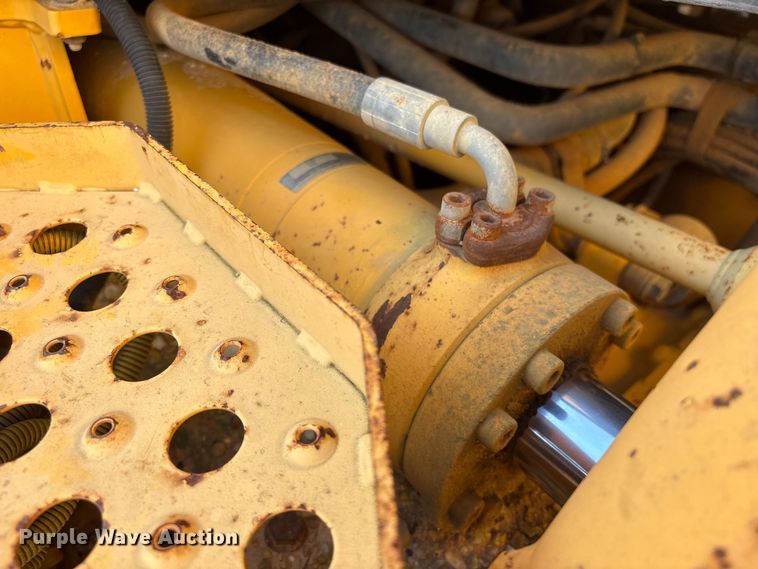 image for item YA3422 2003 Volvo A30D articulated haul truck