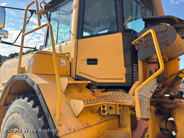 image for item YA3422 2003 Volvo A30D articulated haul truck