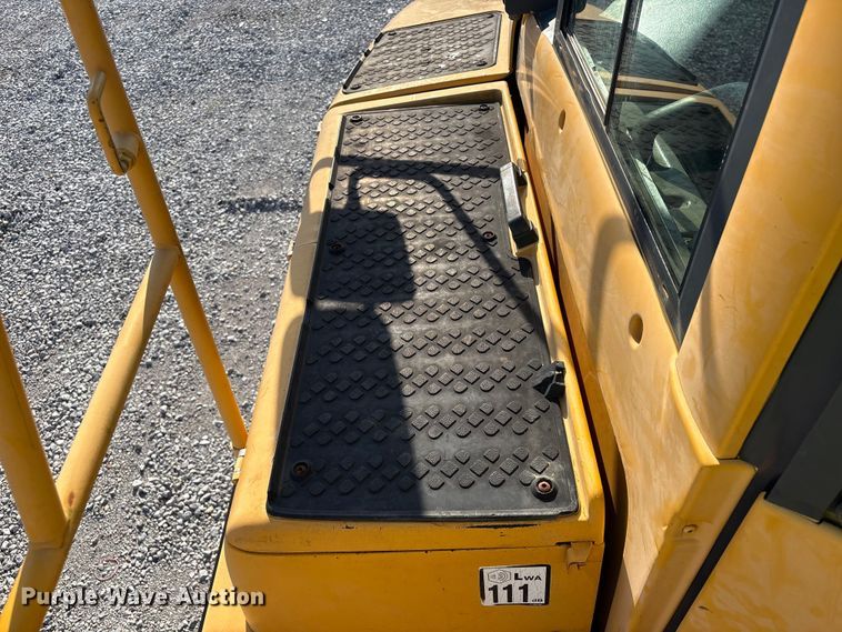 image for item YA3422 2003 Volvo A30D articulated haul truck