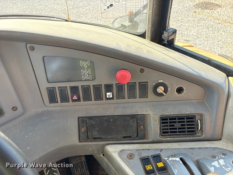 image for item YA3422 2003 Volvo A30D articulated haul truck
