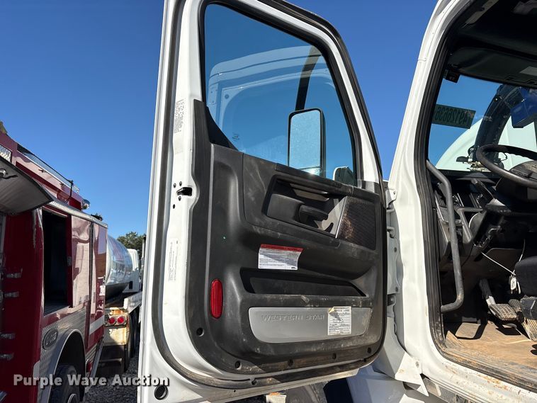 image for item YA3427 2026 Western Star 47X sewer jetter truck