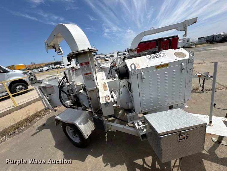 image for item YA3530 2015 Bandit 200UC wood chipper