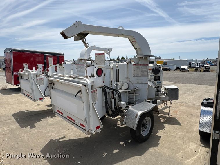 image for item YA3530 2015 Bandit 200UC wood chipper