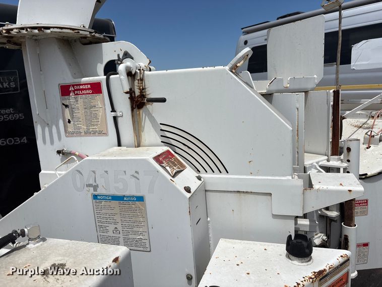 image for item YA3530 2015 Bandit 200UC wood chipper