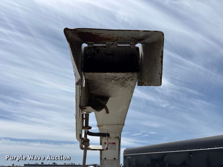 image for item YA3530 2015 Bandit 200UC wood chipper