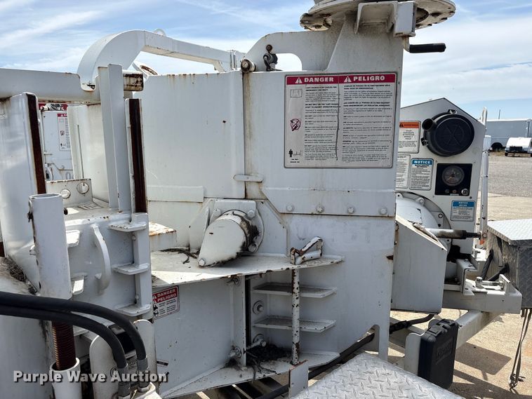 image for item YA3530 2015 Bandit 200UC wood chipper