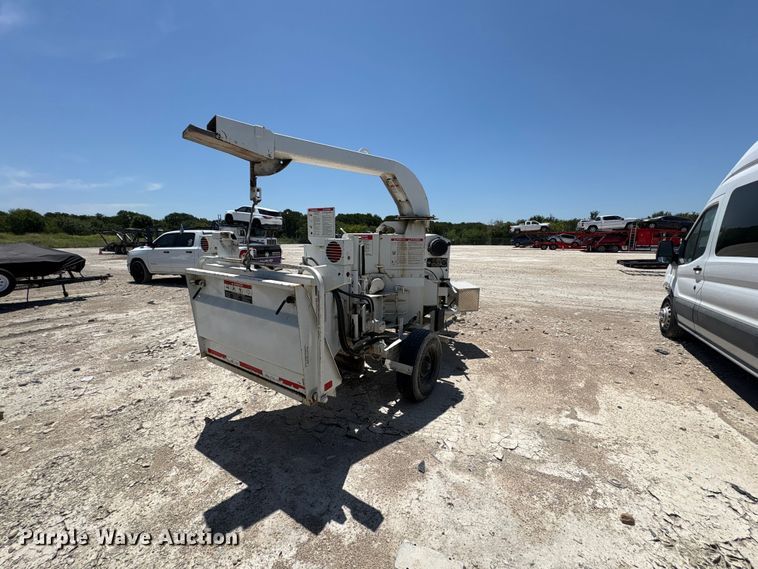 image for item YA3536 2014 Bandit 200UC wood chipper