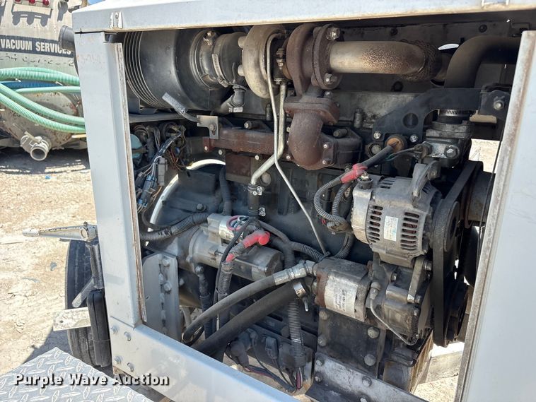 image for item YA3536 2014 Bandit 200UC wood chipper