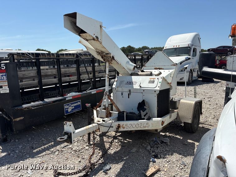 image for item YA3537 2006 Woodchuck wood chipper