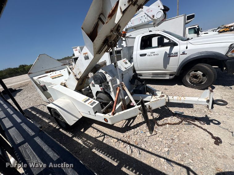 image for item YA3537 2006 Woodchuck wood chipper