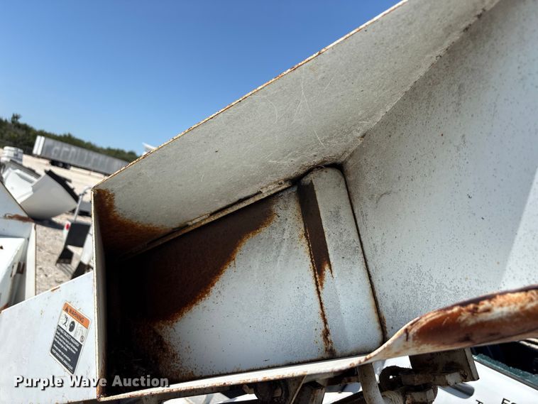image for item YA3537 2006 Woodchuck wood chipper